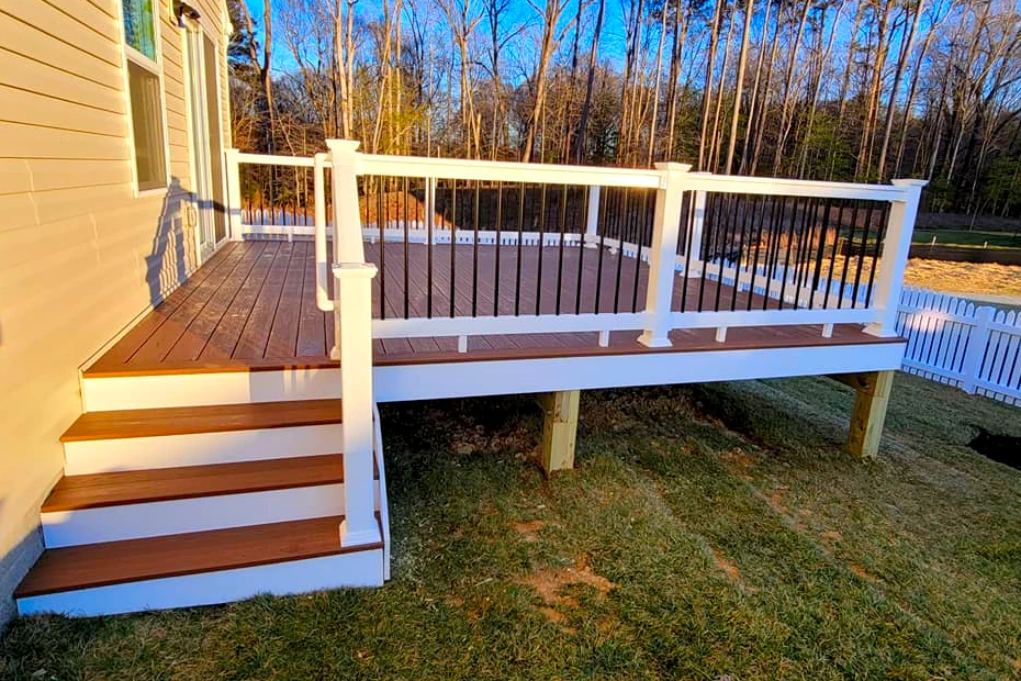 Deck railings and stairs built by Curtis Bros. Contracting in Williamsburg, VA